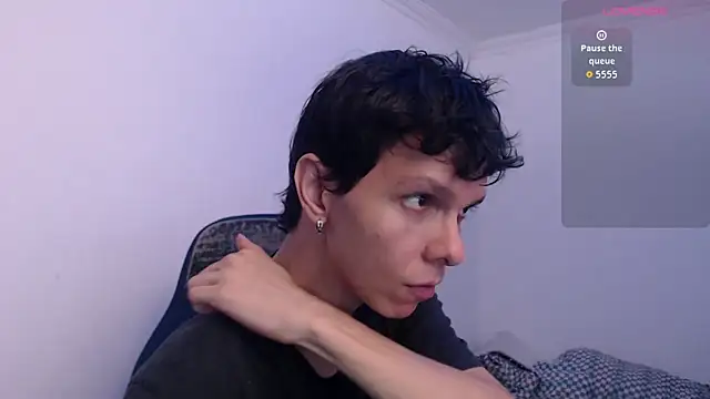 Snapshot of bryamado69 chatting on May 12, 6:05 pm bryamado69 online show from May 12, 6:05 pm