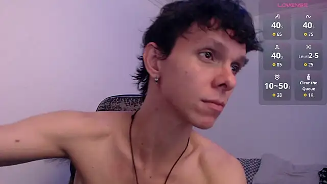 Snapshot of bryamado69 chatting on May 13, 6:11 am bryamado69 online show from May 13, 6:11 am