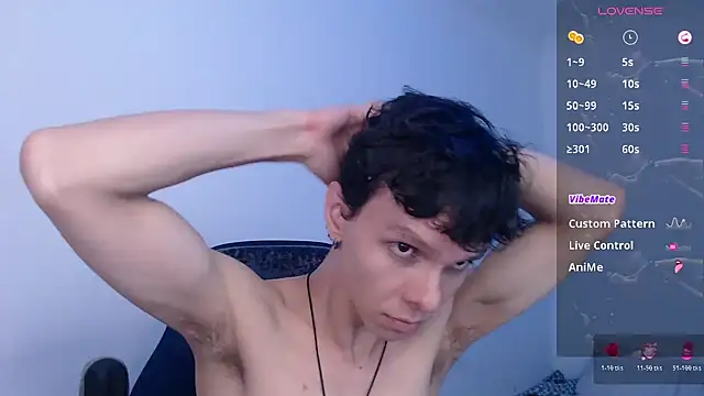 Snapshot of bryamado69 chatting on May 15, 12:06 am bryamado69 online show from May 15, 12:06 am