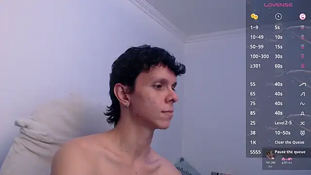 Snapshot of bryamado69 chatting on May 29, 5:11 pm bryamado69 online show from May 29, 5:11 pm