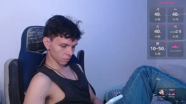 Snapshot of bryamado69 chatting on June 19, 5:23 am bryamado69 online show from June 19, 5:23 am