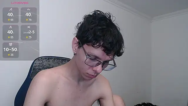 Snapshot of bryamado69 chatting on July 31, 9:25 pm bryamado69 online show from July 31, 9:25 pm