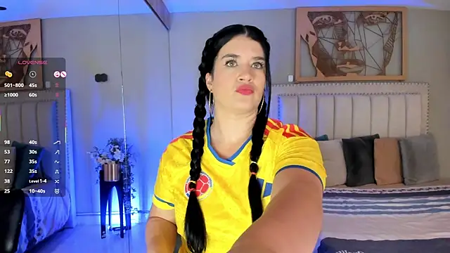 LenaRuiz  online show from June 23, 12:03 pm