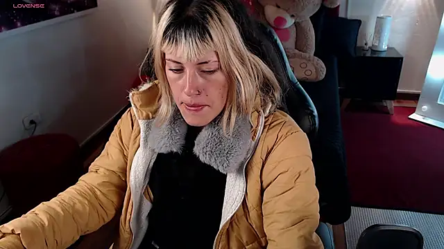  sharlotte777 online show from February 18, 1:11 pm