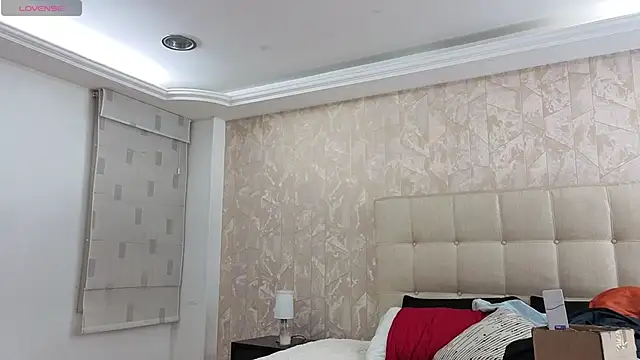 Snapshot of _sharlotte777 chatting on May 9, 1:05 pm sharlotte777 online show from May 9, 1:05 pm