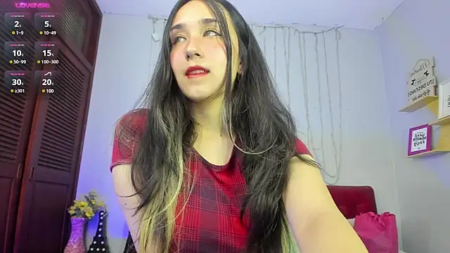 juliieta love online show from December 7, 7:43 pm