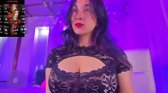 juliieta love online show from February 4, 7:55 pm