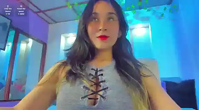 juliieta love online show from February 8, 7:59 pm