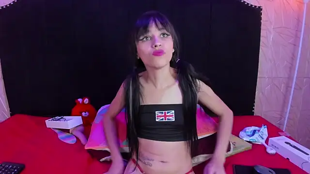 Snapshot of Sofii_Carter chatting on February 15, 7:50 pm Sofii Carter online show from February 15, 7:50 pm