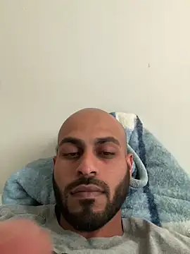 islandvybee55 online show from December 22, 9:42 pm