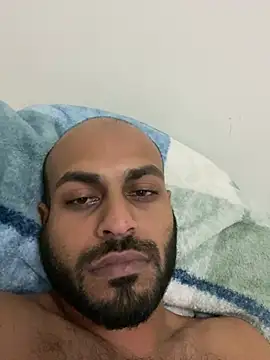 islandvybee55 online show from December 29, 4:38 am