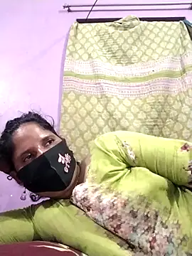 Koyel-Sen online show from October 31, 3:46 pm