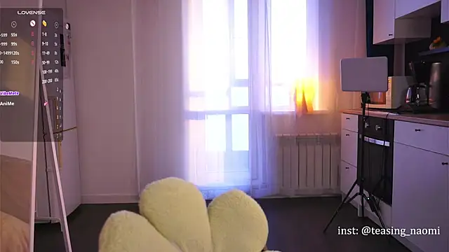 Snapshot of aesthetics__tease chatting on February 8, 2:36 am aesthetics tease online show from February 8, 2:36 am