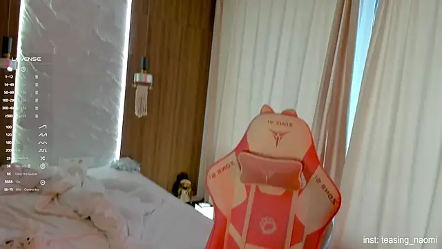 Snapshot of aesthetics__tease chatting on November 6, 4:02 am aesthetics tease online show from November 6, 4:02 am