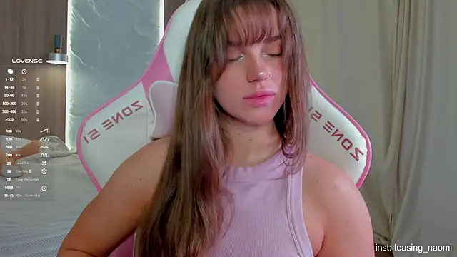 Snapshot of aesthetics__tease chatting on November 27, 3:41 am aesthetics tease online show from November 27, 3:41 am