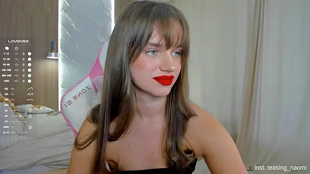 Snapshot of aesthetics__tease chatting on December 3, 3:58 am aesthetics tease online show from December 3, 3:58 am