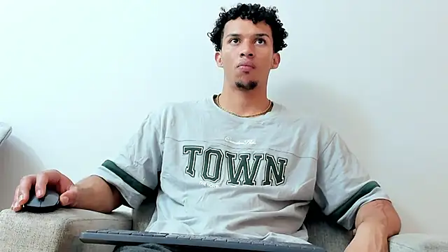 Dominick star online show from January 16, 3:23 am