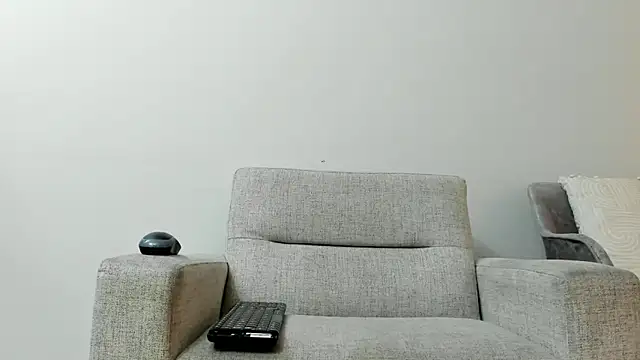 Dominick star online show from February 2, 7:09 am