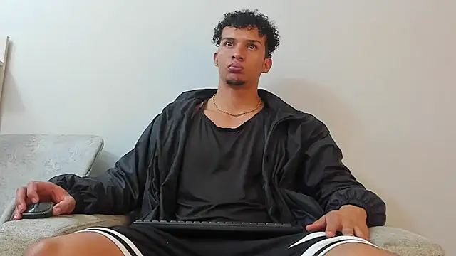 Dominick star online show from March 18, 3:09 am