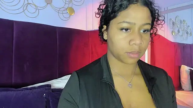 Sofi Fox  online show from May 10, 2:06 am