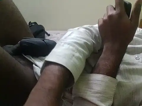 Snapshot of bangalorebulli chatting on March 6, 7:10 pm bangalorebulli online show from March 6, 7:10 pm