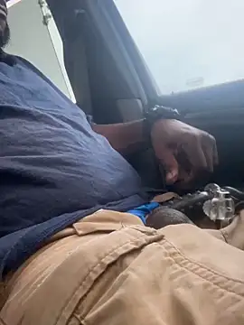 SukItSlo444 online show from April 14, 2:12 pm