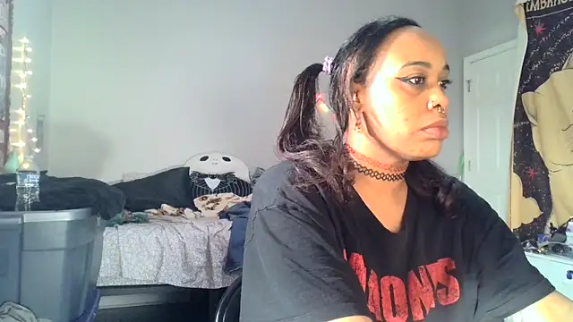 Snapshot of loveluna8 chatting on January 7, 2:30 pm loveluna8 online show from January 7, 2:30 pm