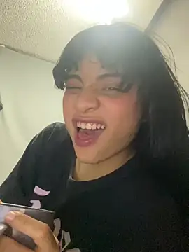 Snapshot of mysteriousgirl20 chatting on December 13, 3:16 am mysteriousgirl20 online show from December 13, 3:16 am