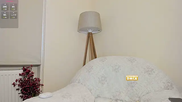 snowiie online show from October 23, 6:34 am