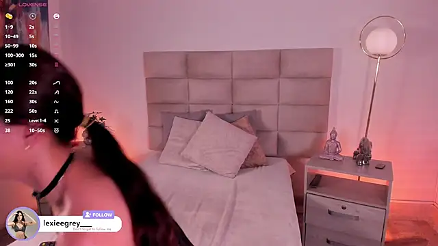 Snapshot of lexiee_grey_ chatting on September 17, 11:56 am lexiee grey online show from September 17, 11:56 am