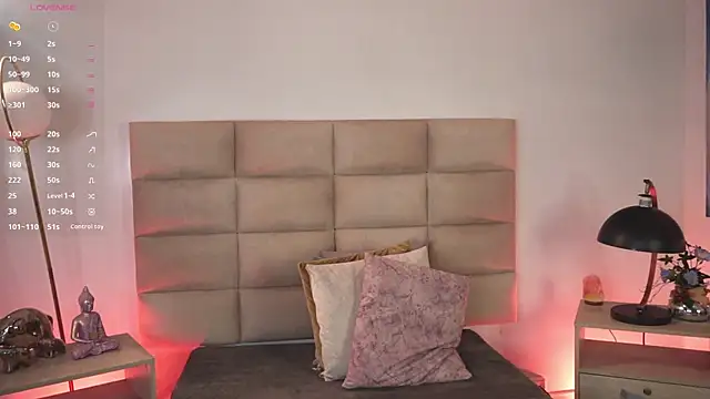 Snapshot of lexiee_grey_ chatting on November 12, 11:43 am lexiee grey online show from November 12, 11:43 am