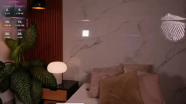 lexiee grey  online show from May 1, 12:21 pm