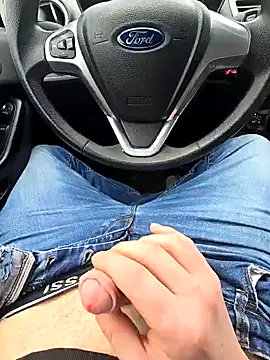 Snapshot of Titanhoott chatting on January 10, 1:20 pm Titanhoott online show from January 10, 1:20 pm