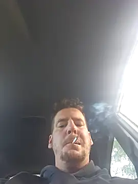 Snapshot of Titanhoott chatting on November 5, 9:42 am Titanhoott online show from November 5, 9:42 am