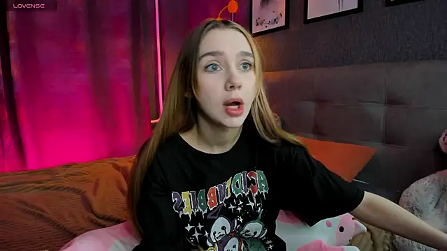 Lesi Moonie01 online show from November 6, 9:21 am