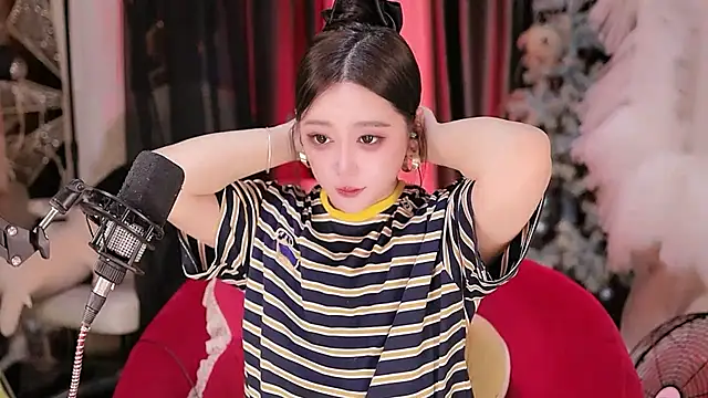 Snapshot of Missy_Nana21 chatting on July 24, 4:16 pm Missy Nana21 online show from July 24, 4:16 pm