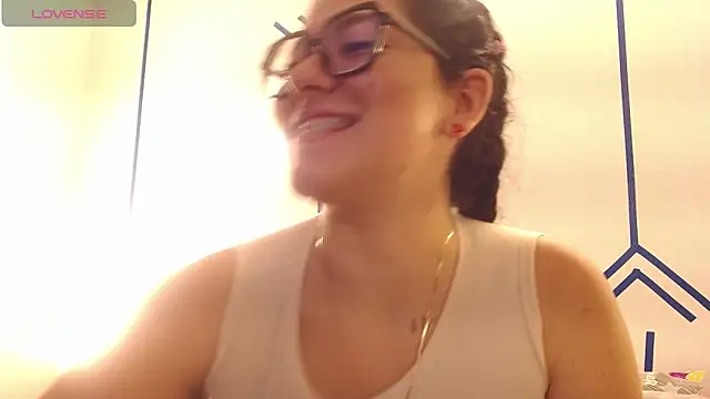 EsmeraldaSantoss online show from December 19, 12:45 pm