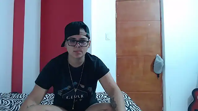 Snapshot of SHARLOTTE_MORGAN chatting on March 18, 11:31 pm SHARLOTTE MORGAN online show from March 18, 11:31 pm