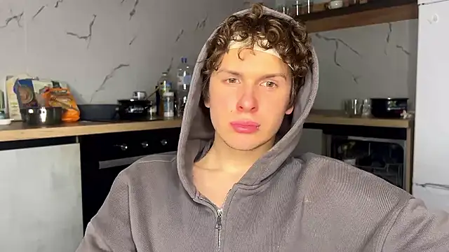 alyx garden online show from February 26, 7:13 pm