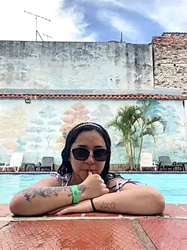 Megansttein  online show from November 4, 5:56 pm