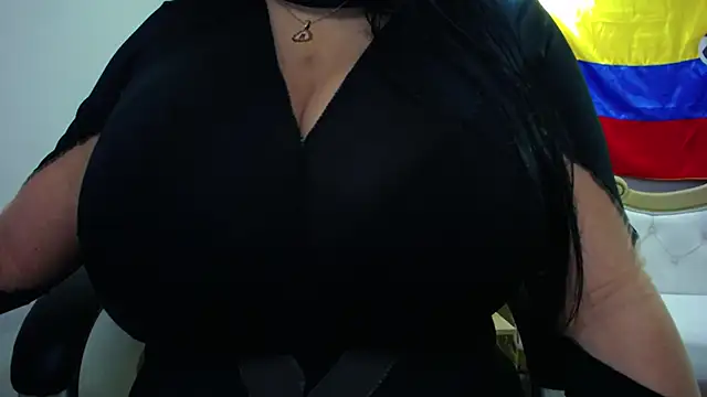 Snapshot of violletha chatting on June 29, 12:27 pm violletha online show from June 29, 12:27 pm