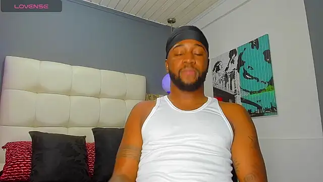 Drake Nassir4 online show from December 3, 3:21 pm