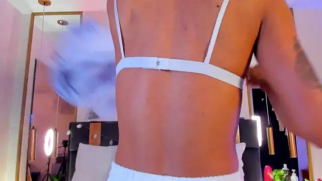 GabyPetit online show from November 18, 7:51 pm