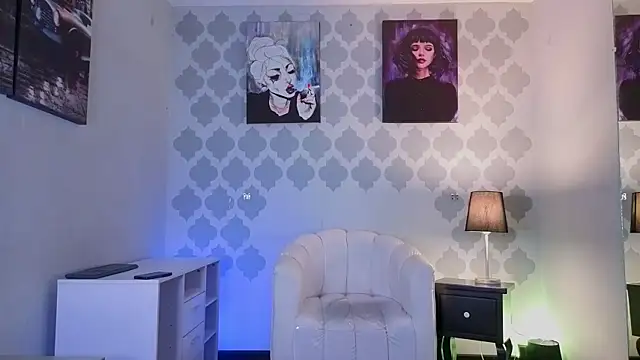 Snapshot of GabyPetit chatting on July 16, 3:07 pm GabyPetit online show from July 16, 3:07 pm