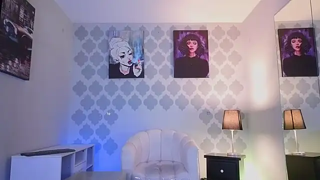Snapshot of GabyPetit chatting on July 18, 7:50 pm GabyPetit online show from July 18, 7:50 pm