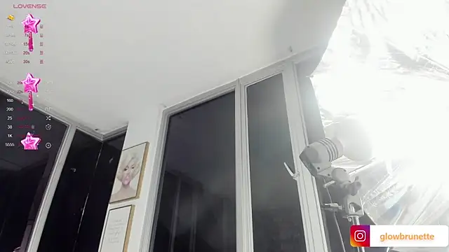 Snapshot of Megan_Lim chatting on March 10, 10:04 am Megan Lim online show from March 10, 10:04 am