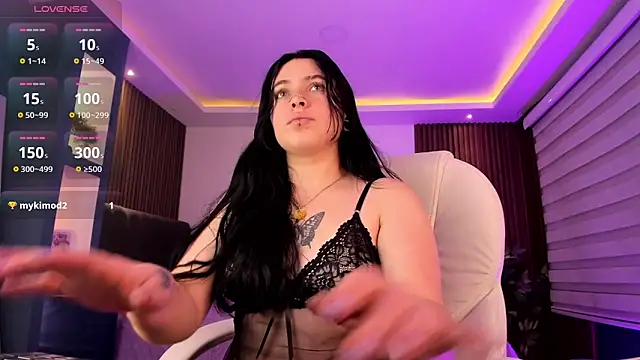 Lucy Smith2 online show from January 11, 9:15 am