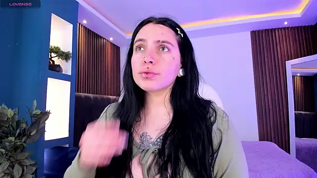 Lucy Smith2 online show from February 14, 4:04 am