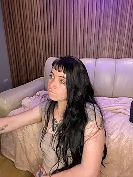 Lucy Smith2 online show from November 28, 3:58 pm