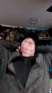 Snapshot of Boo-boo_kittyfux chatting on January 19, 1:42 am Boo-boo kittyfux online show from January 19, 1:42 am